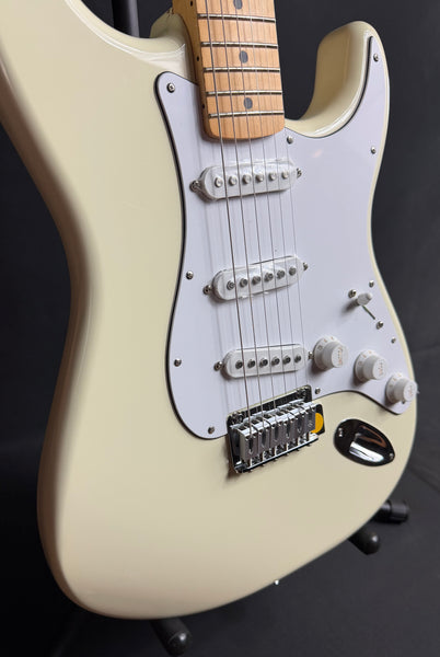 Fender Standard Stratocaster (2025) Electric Guitar Olympic White Finish (348)