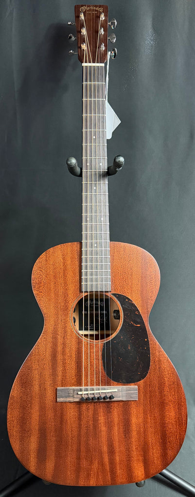 Martin 0-10E Retro Jason Isbell Parlor Acoustic-Electric Guitar Natural w/ Soft Case