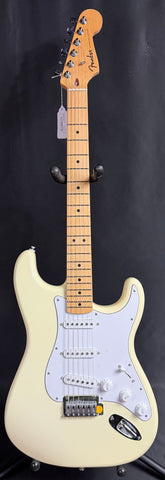 Fender Standard Stratocaster (2025) Electric Guitar Olympic White Finish (040)