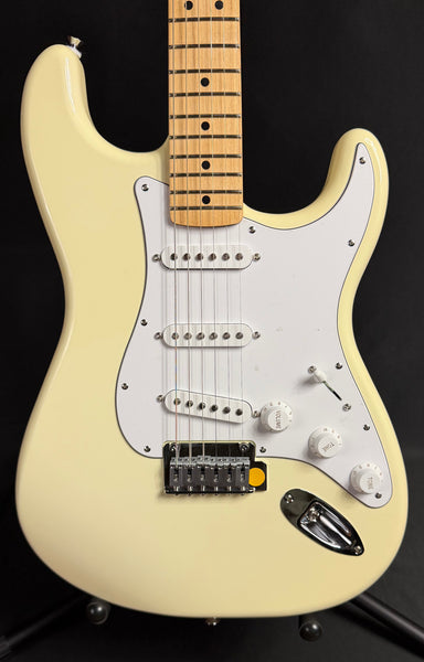 Fender Standard Stratocaster (2025) Electric Guitar Olympic White Finish (040)