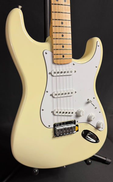 Fender Standard Stratocaster (2025) Electric Guitar Olympic White Finish (040)