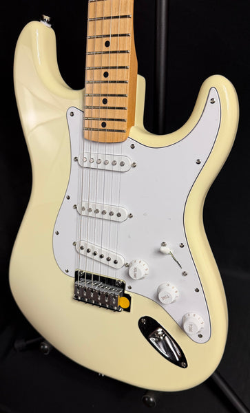 Fender Standard Stratocaster (2025) Electric Guitar Olympic White Finish (040)