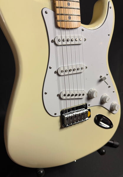 Fender Standard Stratocaster (2025) Electric Guitar Olympic White Finish (040)