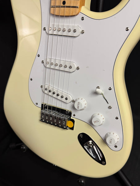 Fender Standard Stratocaster (2025) Electric Guitar Olympic White Finish (040)