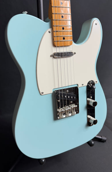 Squier Classic Vibe 50's Telecaster Electric Guitar Sonic Blue Finish (054)