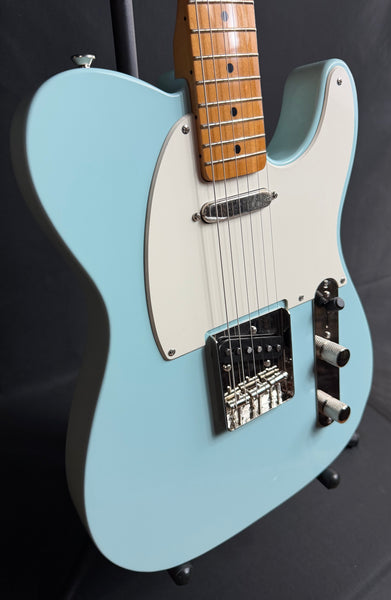Squier Classic Vibe 50's Telecaster Electric Guitar Sonic Blue Finish (054)