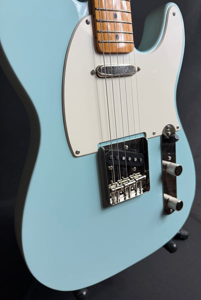 Squier Classic Vibe 50's Telecaster Electric Guitar Sonic Blue Finish (054)