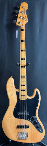 Squier Classic Vibe 70's Jazz Bass 4-String Bass Guitar Gloss Natural Finish (282)