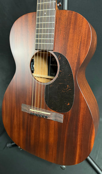 Martin 0-10E Retro Jason Isbell Parlor Acoustic-Electric Guitar Natural w/ Soft Case (640)