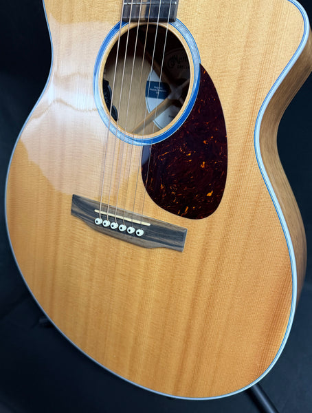 Martin SC-13E Cutaway Acoustic-Electric Guitar Gloss Natural Finish w/ Soft Case