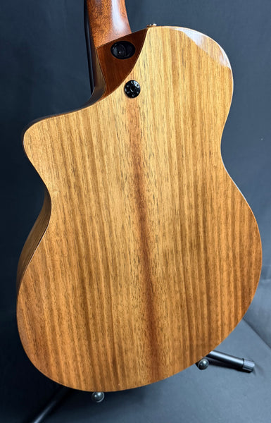 Martin SC-13E Cutaway Acoustic-Electric Guitar Gloss Natural Finish w/ Soft Case