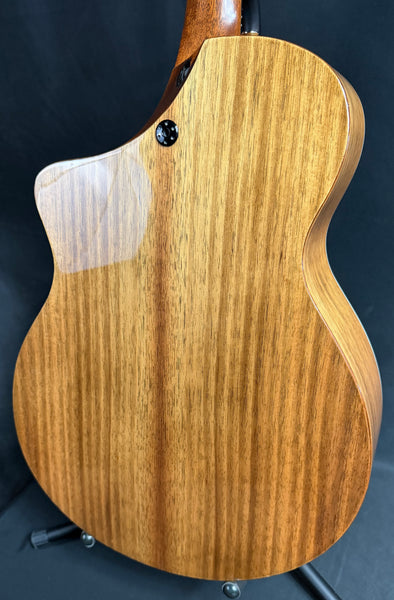 Martin SC-13E Cutaway Acoustic-Electric Guitar Gloss Natural Finish w/ Soft Case