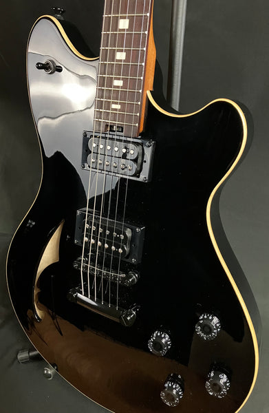 EVH SA-126 Standard Semi-Hollow Body Electric Guitar Piano Black Finish