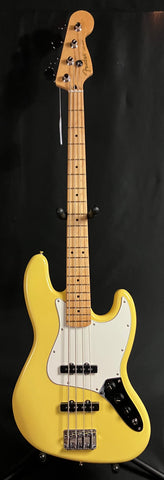 Fender Player Series Jazz Bass 4-String Bass Guitar Buttercream Finish (769)
