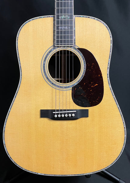 Martin D-45 Dreadnought Acoustic Guitar Vintage Natural Finish w/ Hardshell Case