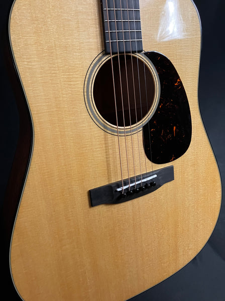Martin D-18 (2025) Dreadnought Acoustic Guitar Gloss Natural Finish w/ Case (934)