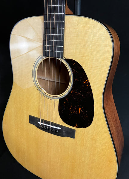 Martin D-18 (2025) Dreadnought Acoustic Guitar Gloss Natural Finish w/ Case (934)