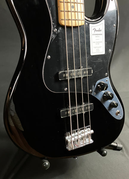 Fender Standard Jazz Bass (2025) 4-String Bass Guitar Gloss Black
