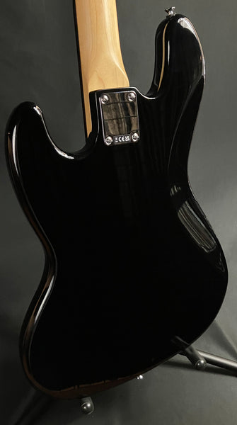 Fender Standard Jazz Bass (2025) 4-String Bass Guitar Gloss Black