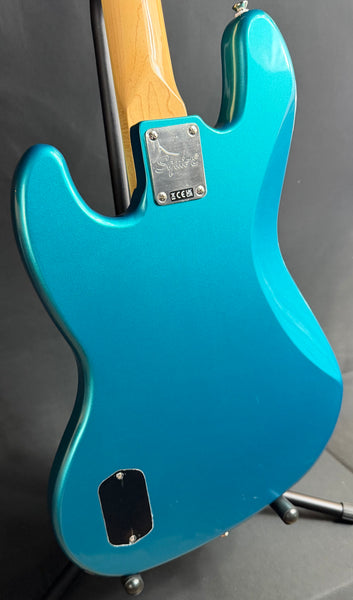 Squier Classic Vibe Active 70's Jazz Bass 4-String Bass Guitar Ocean Turquoise (173)