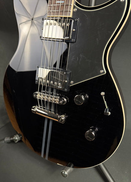 Yamaha RSS20 Revstar Standard Electric Guitar Gloss Black Finish w/ Gig Bag (704)