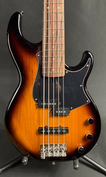 Yamaha BB435 Broad Bass 5-String Bass Guitar Tobacco Sunburst Finish