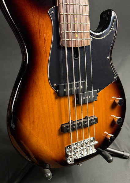 Yamaha BB435 Broad Bass 5-String Bass Guitar Tobacco Sunburst Finish