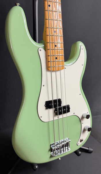 Fender Player II Precision Bass 4-String Bass Guitar Birch Green Finish