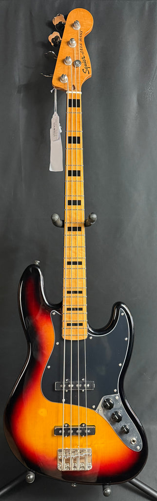 Squier Classic Vibe 70's Jazz Bass 4-String Bass Guitar 3-Tone Sunburst Finish