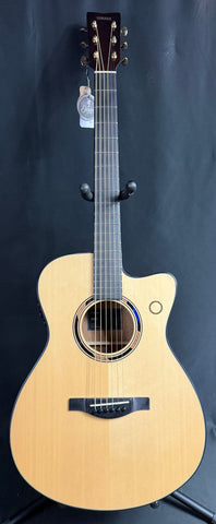 Yamaha TAS3 C TransAcoustic Concert Cutaway Acoustic-Electric Guitar Natural w/ Case