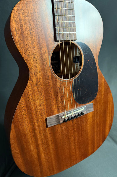 Martin 0-10E Retro Jason Isbell Parlor Acoustic-Electric Guitar Natural w/ Soft Case