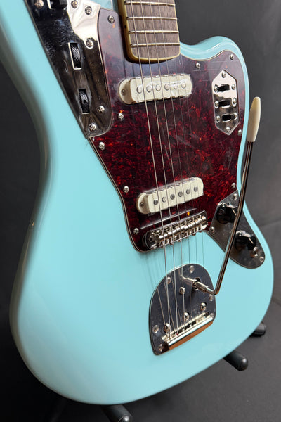 Squier FSR Classic Vibe 70's Jaguar Electric Guitar Daphne Blue Finish (654)