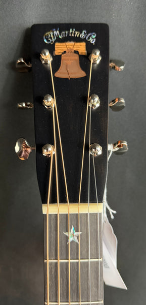 Martin HD-28 Semiquincentennial Dreadnought Acoustic Guitar Custom Ink Artwork Top w/ Case