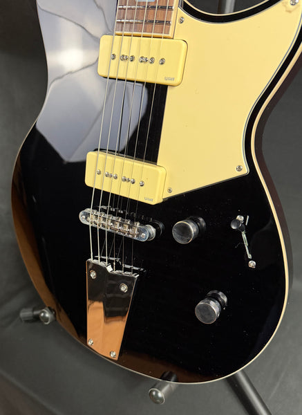 Yamaha RSS02T Revstar Standard Electric Guitar Gloss Black Finish w/ Gig Bag
