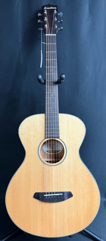 Breedlove Discovery Concertina Acoustic Guitar Gloss Natural w/ Gig Bag