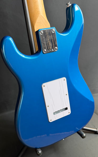 Fender Standard Stratocaster HSS (2025) Electric Guitar Aqua Marine Metallic (715)
