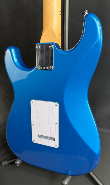 Fender Standard Stratocaster HSS (2025) Electric Guitar Aqua Marine Metallic (715)