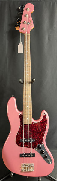 Squier Classic Vibe 60's Jazz Bass 4-String Bass Guitar Burgundy Mist (563)