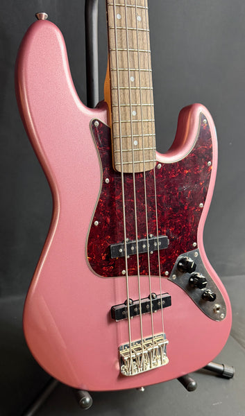 Squier Classic Vibe 60's Jazz Bass 4-String Bass Guitar Burgundy Mist (563)