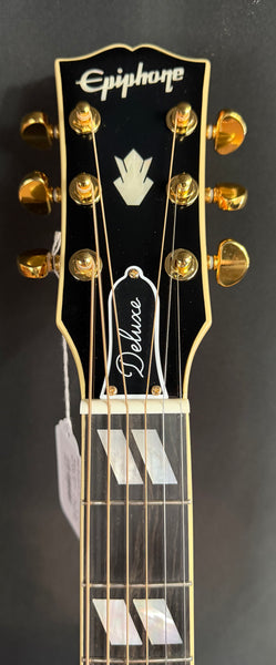 Epiphone IGC Hummingbird Deluxe EC Dreadnought Cutaway Acoustic-Electric Guitar Aged Gloss Natural w/ Case