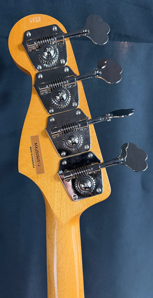 Fender Vintera II '60s Jazz Bass 4-String Bass Guitar Lake Placid Blue w/ Gig Bag