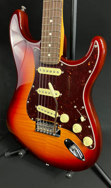 Fender 70th Anniversary American Professional II Stratocaster Electric Guitar Comet Burst w/ OHSC