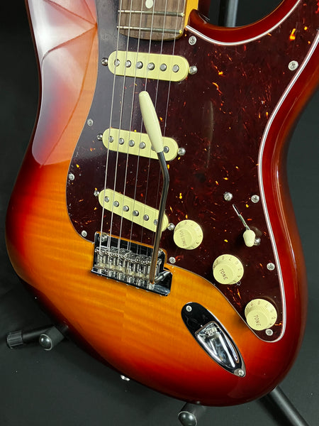 Fender 70th Anniversary American Professional II Stratocaster Electric Guitar Comet Burst w/ OHSC