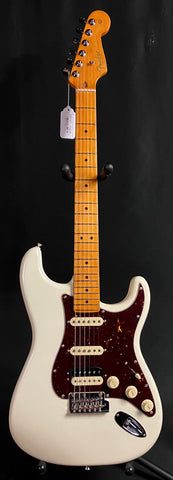 Fender American Professional II Stratocaster HSS Electric Guitar Olympic White w/ OHSC