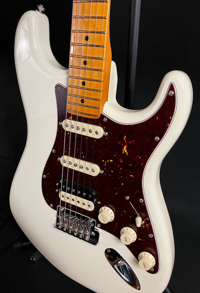 Fender American Professional II Stratocaster HSS Electric Guitar Olympic White w/ OHSC