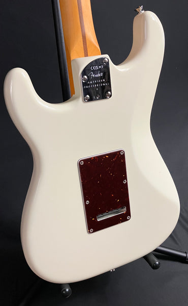 Fender American Professional II Stratocaster HSS Electric Guitar Olympic White w/ OHSC
