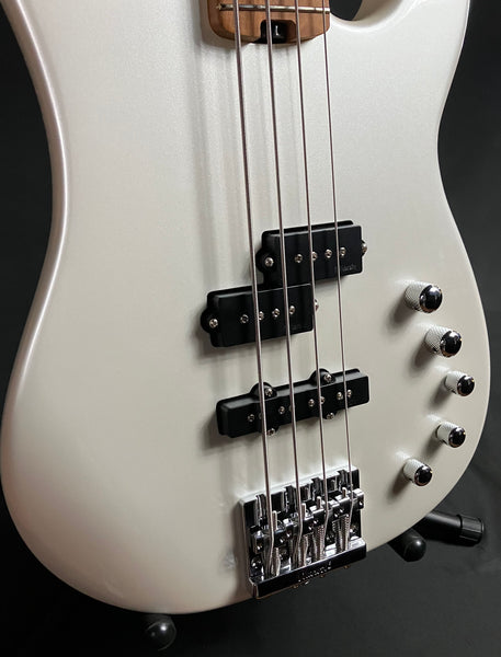 Charvel Pro-Mod San Dimas Bass PJ IV 4-String Bass Guitar Platinum Pearl w/ Gig Bag