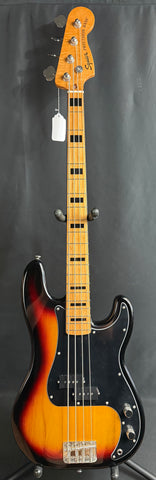 Squier Classic Vibe 70's Precision Bass 4-String Bass Guitar 3-Tone Sunburst (737)