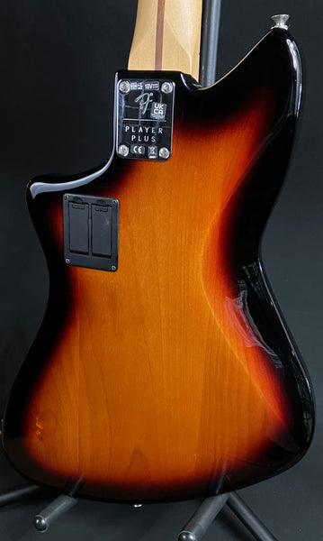 Fender Player Plus Active Meteora Bass 4-String Bass Guitar 3-Tone Sunburst w/ Gig Bag