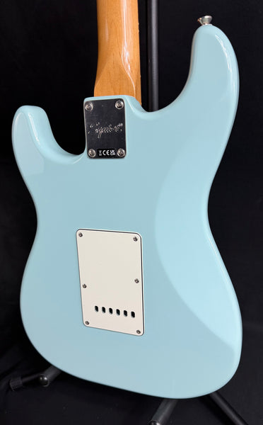Squier FSR Classic Vibe 70's Stratocaster Electric Guitar Sonic Blue Finish (702)